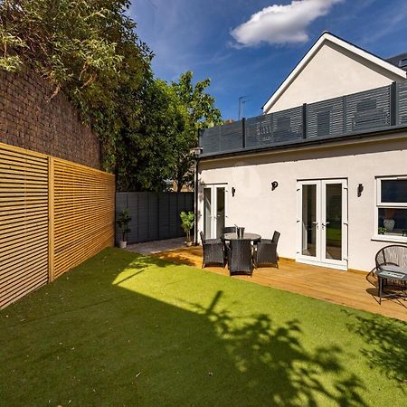 شقة The Battersea Secret - Trendy 3Bdr Flat With Patio لندن المظهر الخارجي الصورة