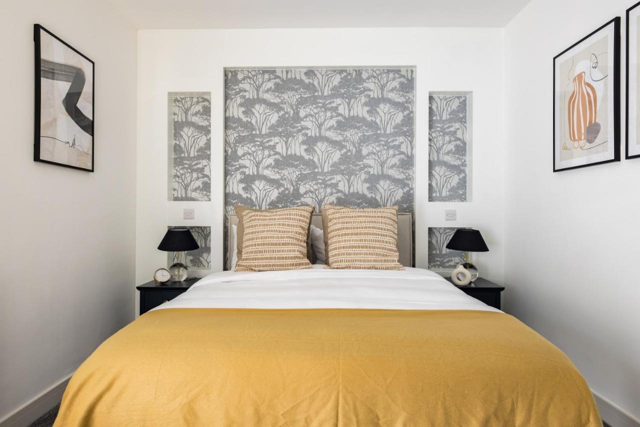شقة The Battersea Secret - Trendy 3Bdr Flat With Patio لندن المظهر الخارجي الصورة