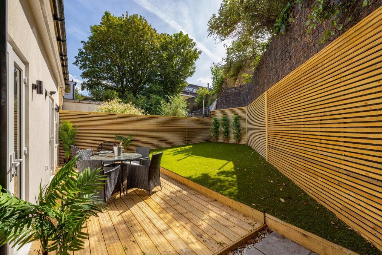 شقة The Battersea Secret - Trendy 3Bdr Flat With Patio لندن المظهر الخارجي الصورة