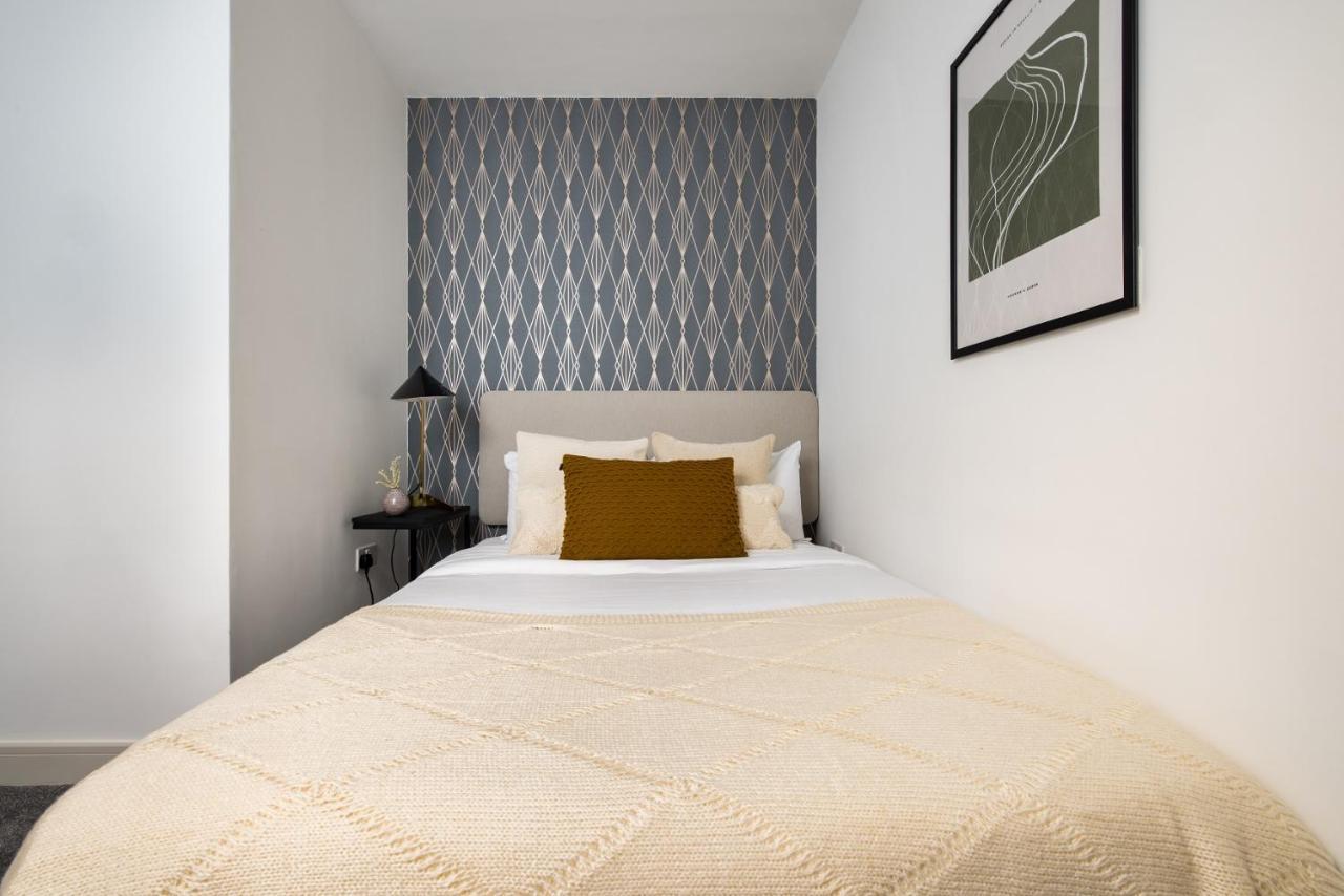 شقة The Battersea Secret - Trendy 3Bdr Flat With Patio لندن المظهر الخارجي الصورة