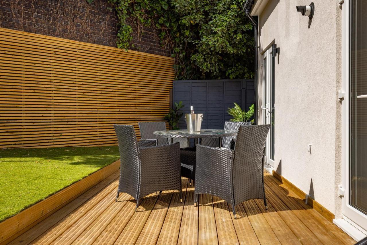 شقة The Battersea Secret - Trendy 3Bdr Flat With Patio لندن المظهر الخارجي الصورة