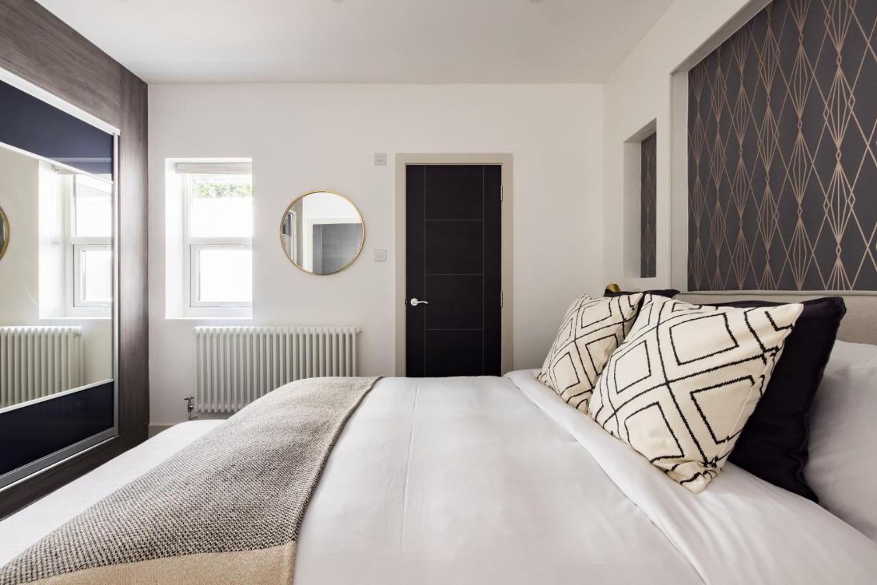 شقة The Battersea Secret - Trendy 3Bdr Flat With Patio لندن المظهر الخارجي الصورة